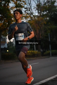 Runner Photo 2244878