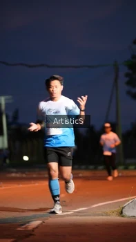 Runner Photo 2244880