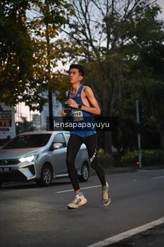 Runner Photo 2244884