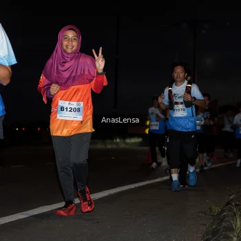 Runner Photo 2245158