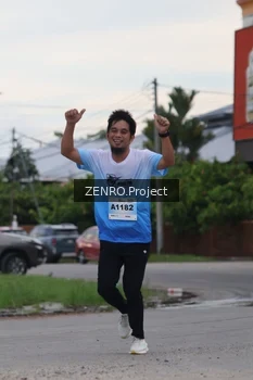 Runner Photo 2245487