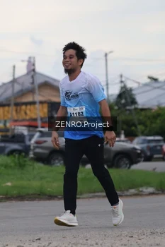 Runner Photo 2245546