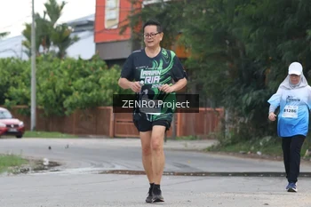 Runner Photo 2245624