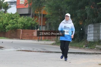 Runner Photo 2245659