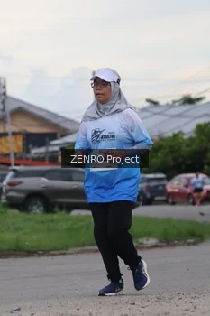 Runner Photo 2245673