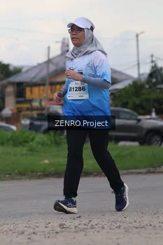 Runner Photo 2245743