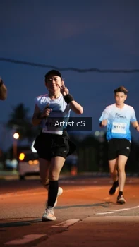 Runner Photo 2245816