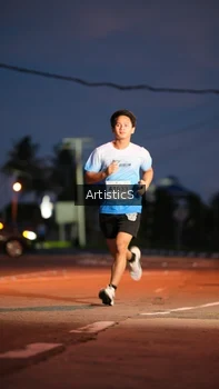 Runner Photo 2246043