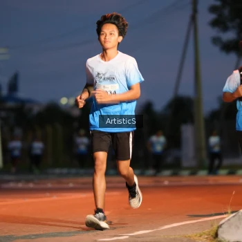 Runner Photo 2246340