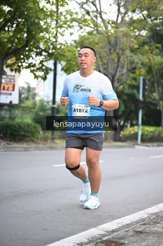 Runner Photo 2246547