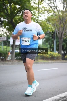 Runner Photo 2246559