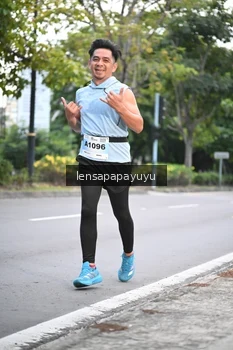 Runner Photo 2246667