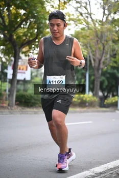 Runner Photo 2246711