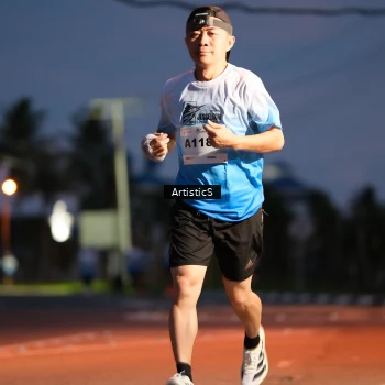 Runner Photo 2246737