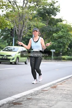 Runner Photo 2246755