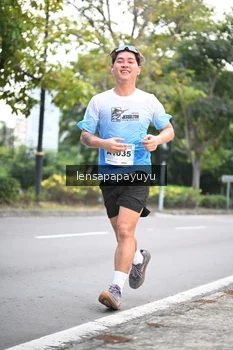 Runner Photo 2246809