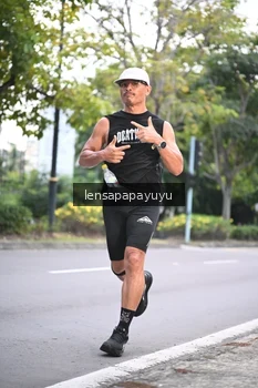 Runner Photo 2246823