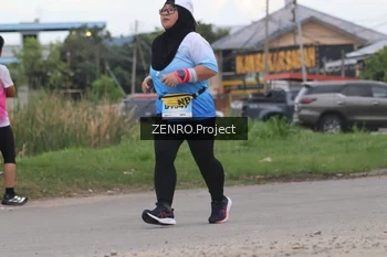 Runner Photo 2247696