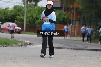 Runner Photo 2247943