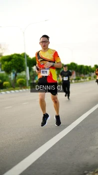 Runner Photo 2247996