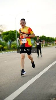 Runner Photo 2248004