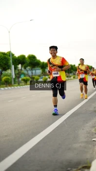 Runner Photo 2248236