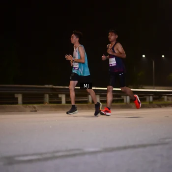 Runner Photo 2250295