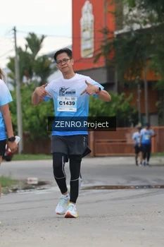 Runner Photo 2250373