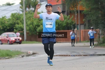 Runner Photo 2250671
