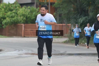 Runner Photo 2254810