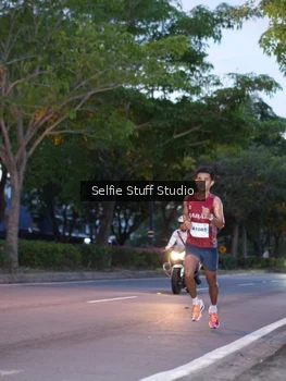 Runner Photo 2255798