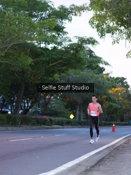 Runner Photo 2255891