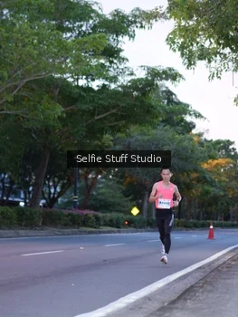 Runner Photo 2255913