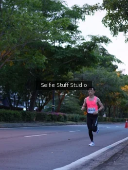 Runner Photo 2255942