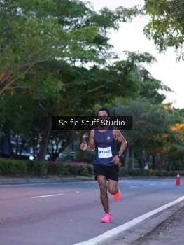 Runner Photo 2255990