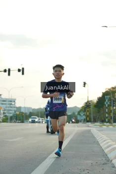 Runner Photo 2255995