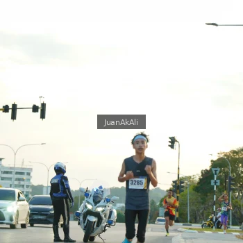 Runner Photo 2256172