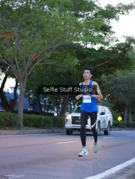 Runner Photo 2256176