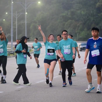 Runner Photo 2256591