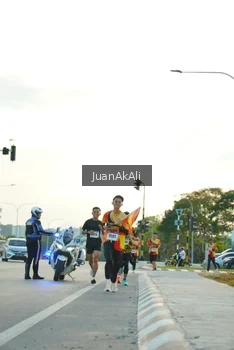 Runner Photo 2257689