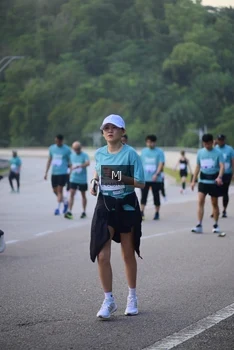 Runner Photo 2257996