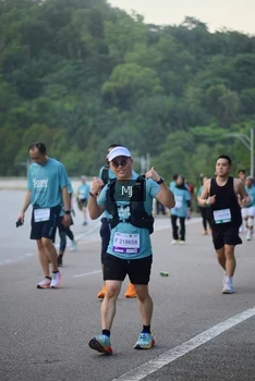 Runner Photo 2259990
