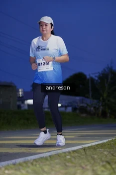 Runner Photo 2261600