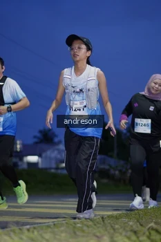 Runner Photo 2263179