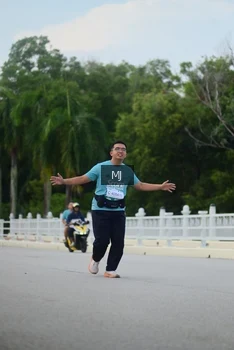 Runner Photo 2266093