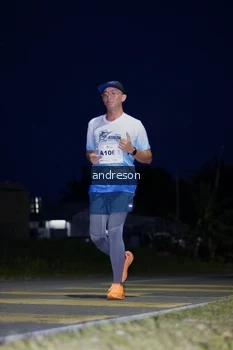 Runner Photo 2275745