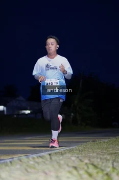 Runner Photo 2275810