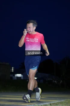 Runner Photo 2276337