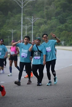 Runner Photo 2279776