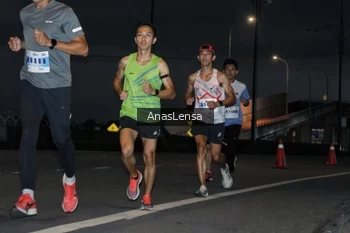 Runner Photo 2280689